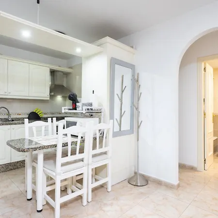 Home2book Sunny Coastal Getaway, Апартаменты